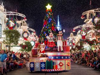 Mickey’s Once Upon a Christmastime Parade